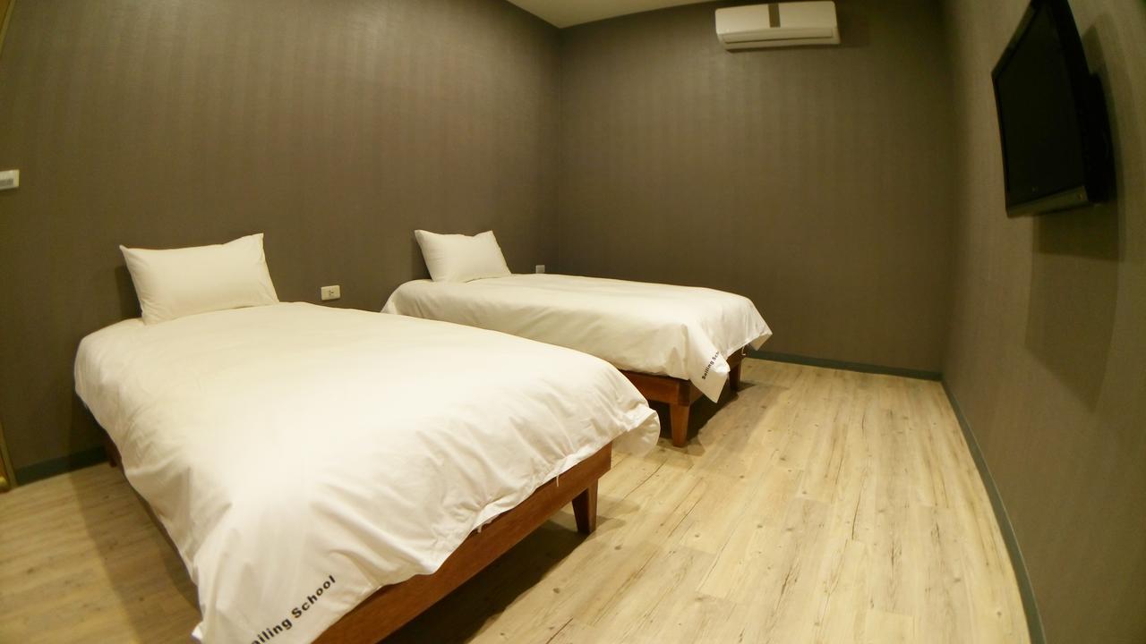 ฟัน วินด์ เซลลิง Hostel หนานวาน ภายนอก รูปภาพ