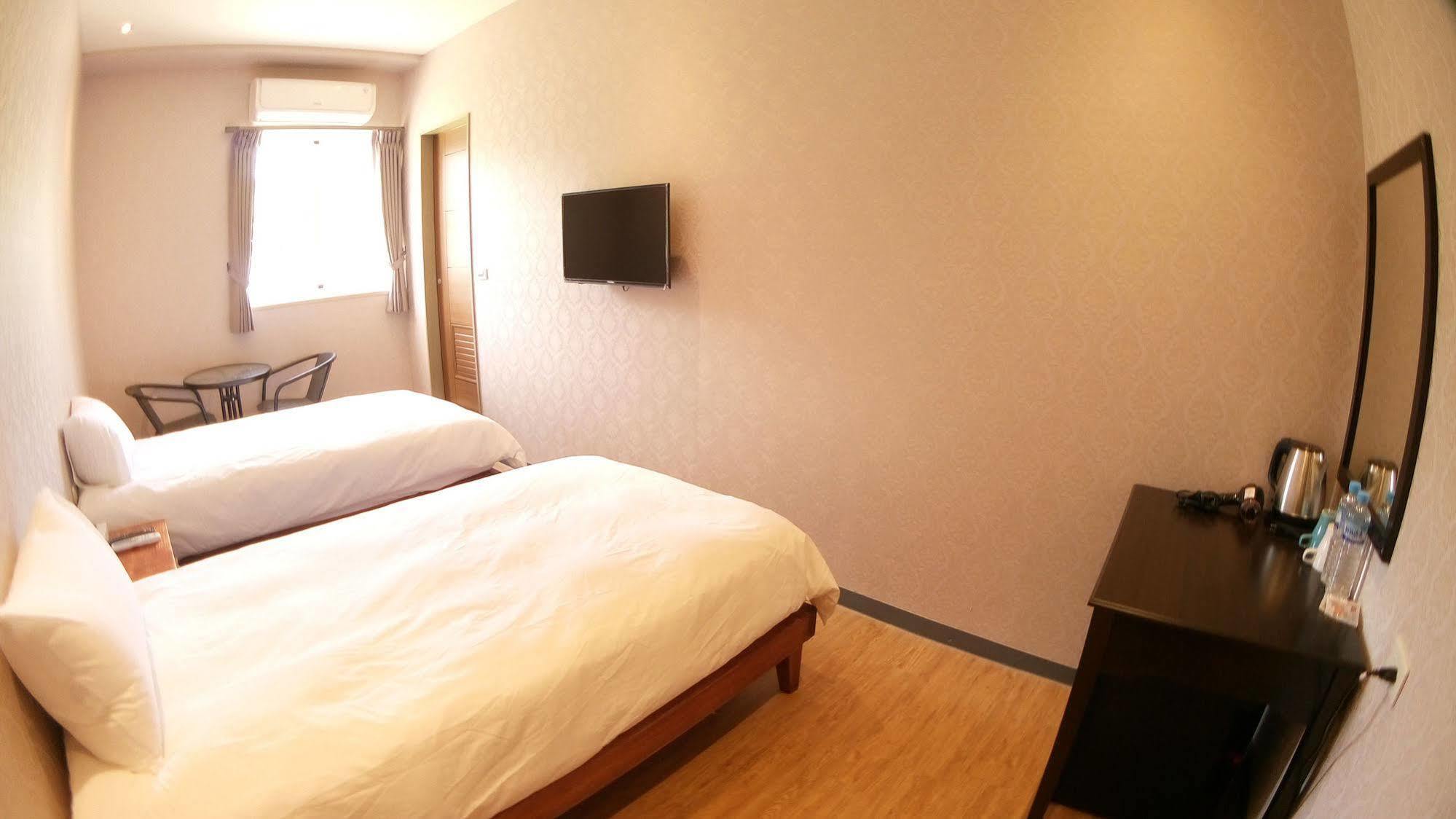 ฟัน วินด์ เซลลิง Hostel หนานวาน ภายนอก รูปภาพ