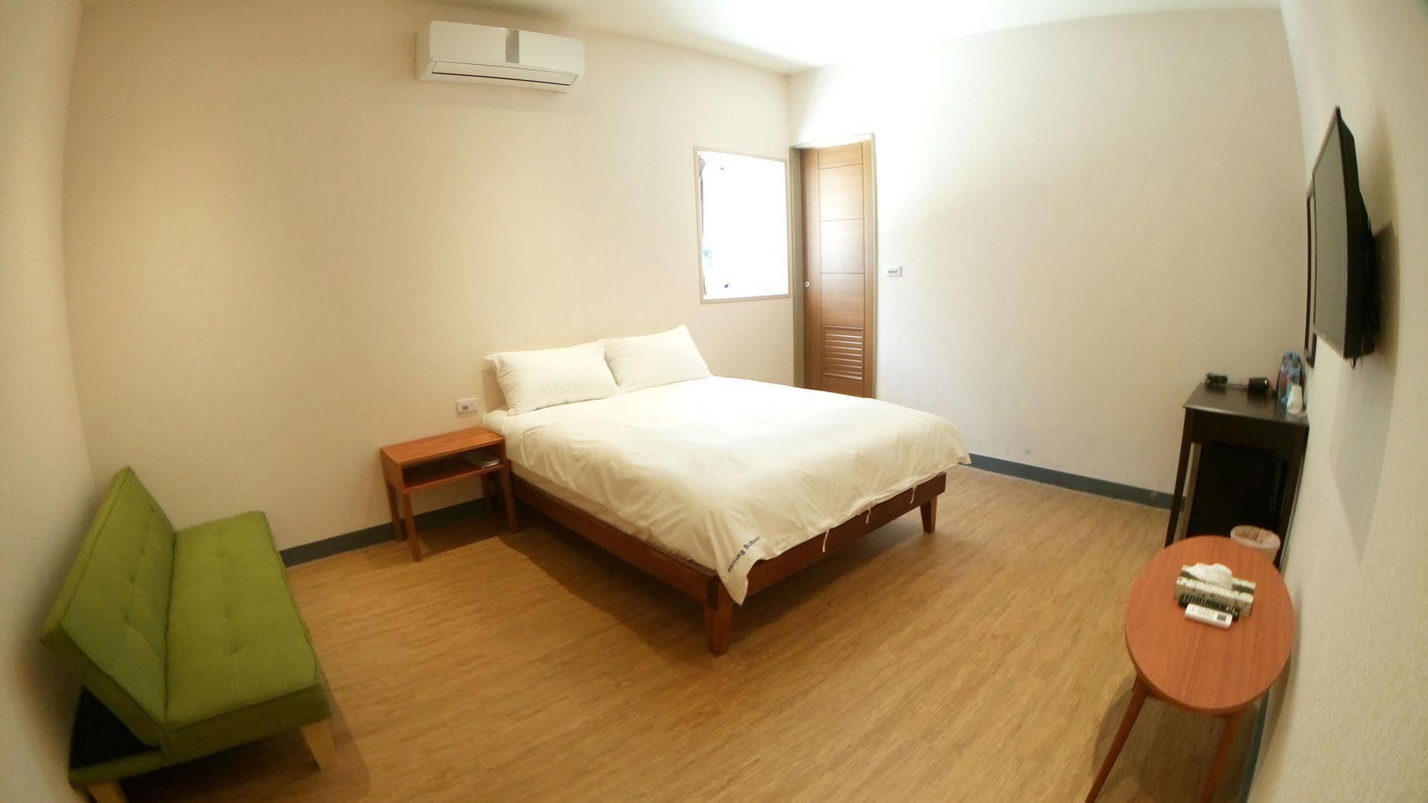 ฟัน วินด์ เซลลิง Hostel หนานวาน ภายนอก รูปภาพ