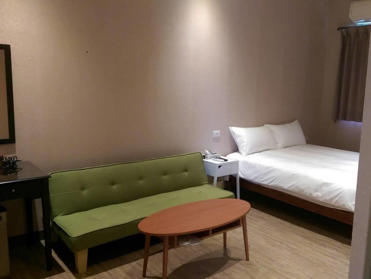 ฟัน วินด์ เซลลิง Hostel หนานวาน ภายนอก รูปภาพ